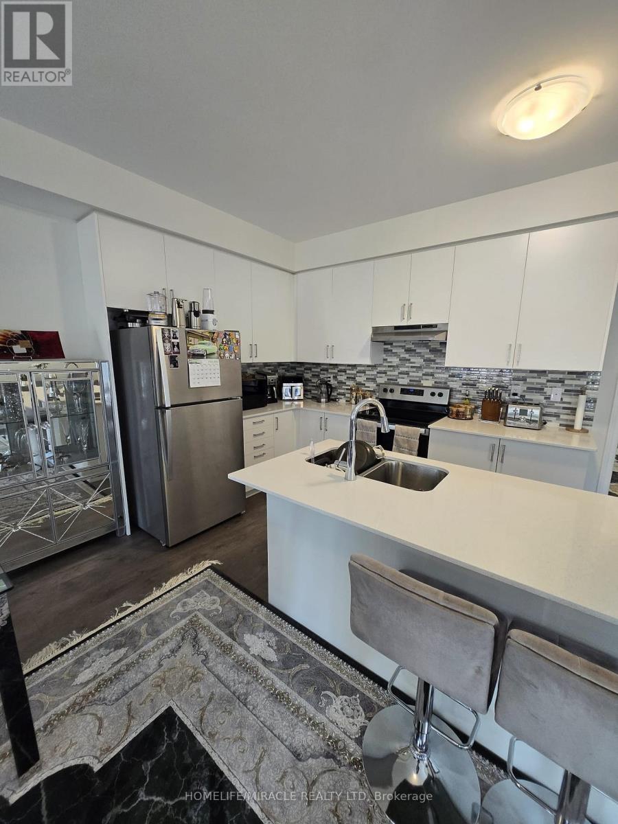 296 Okanagan Path, Oshawa, Ontario  L1H 0A7 - Photo 11 - E12930564