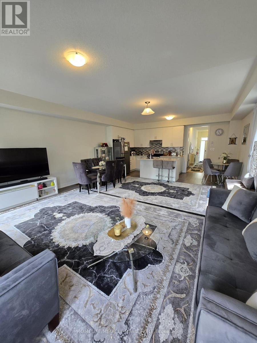 296 Okanagan Path, Oshawa, Ontario  L1H 0A7 - Photo 13 - E12930564