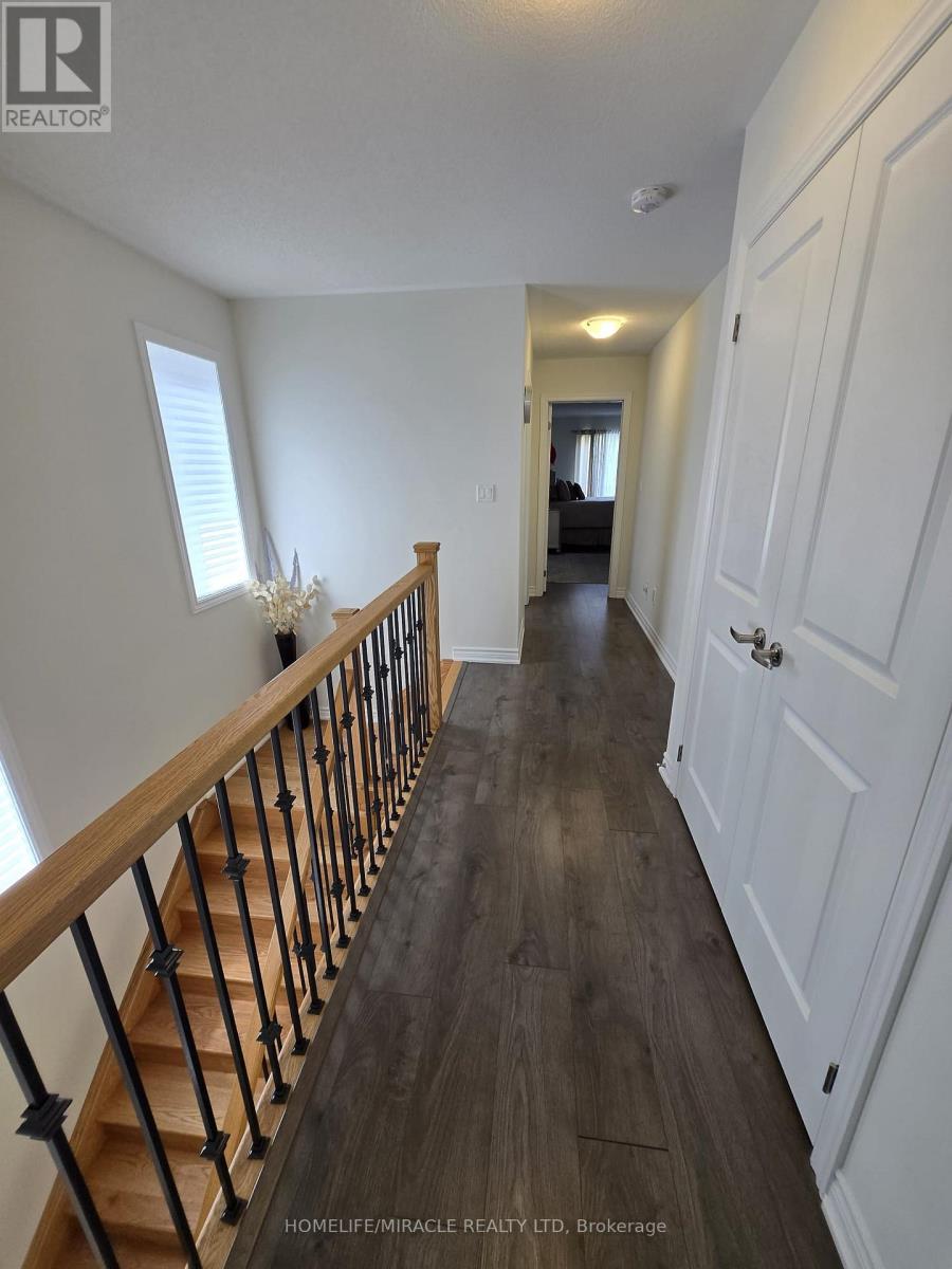 296 Okanagan Path, Oshawa, Ontario  L1H 0A7 - Photo 24 - E12930564