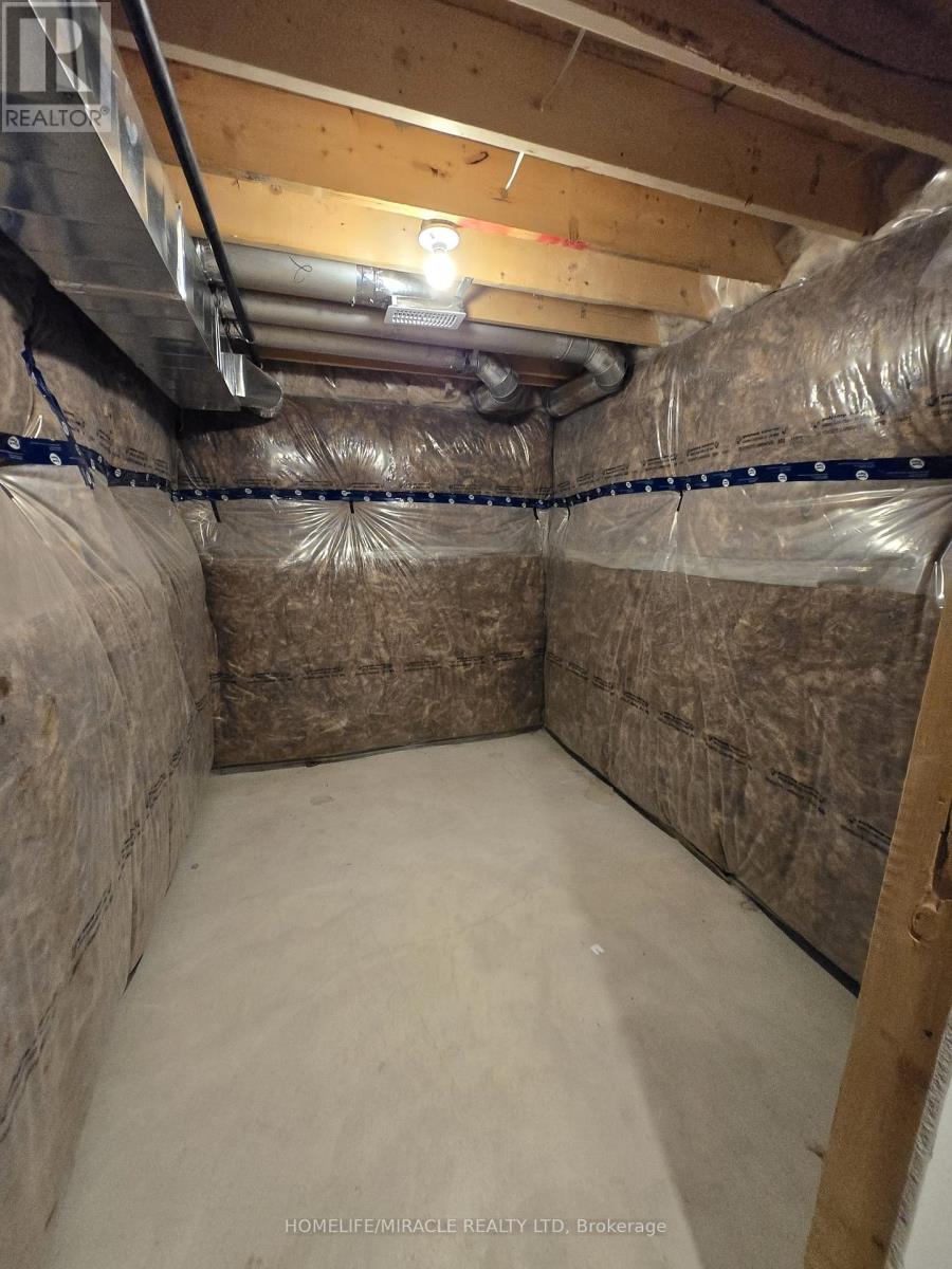 296 Okanagan Path, Oshawa, Ontario  L1H 0A7 - Photo 30 - E12930564