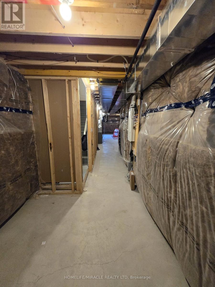 296 Okanagan Path, Oshawa, Ontario  L1H 0A7 - Photo 31 - E12930564