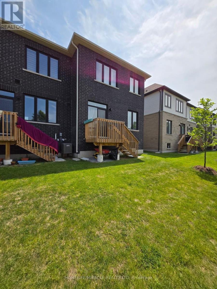 296 Okanagan Path, Oshawa, Ontario  L1H 0A7 - Photo 34 - E12930564