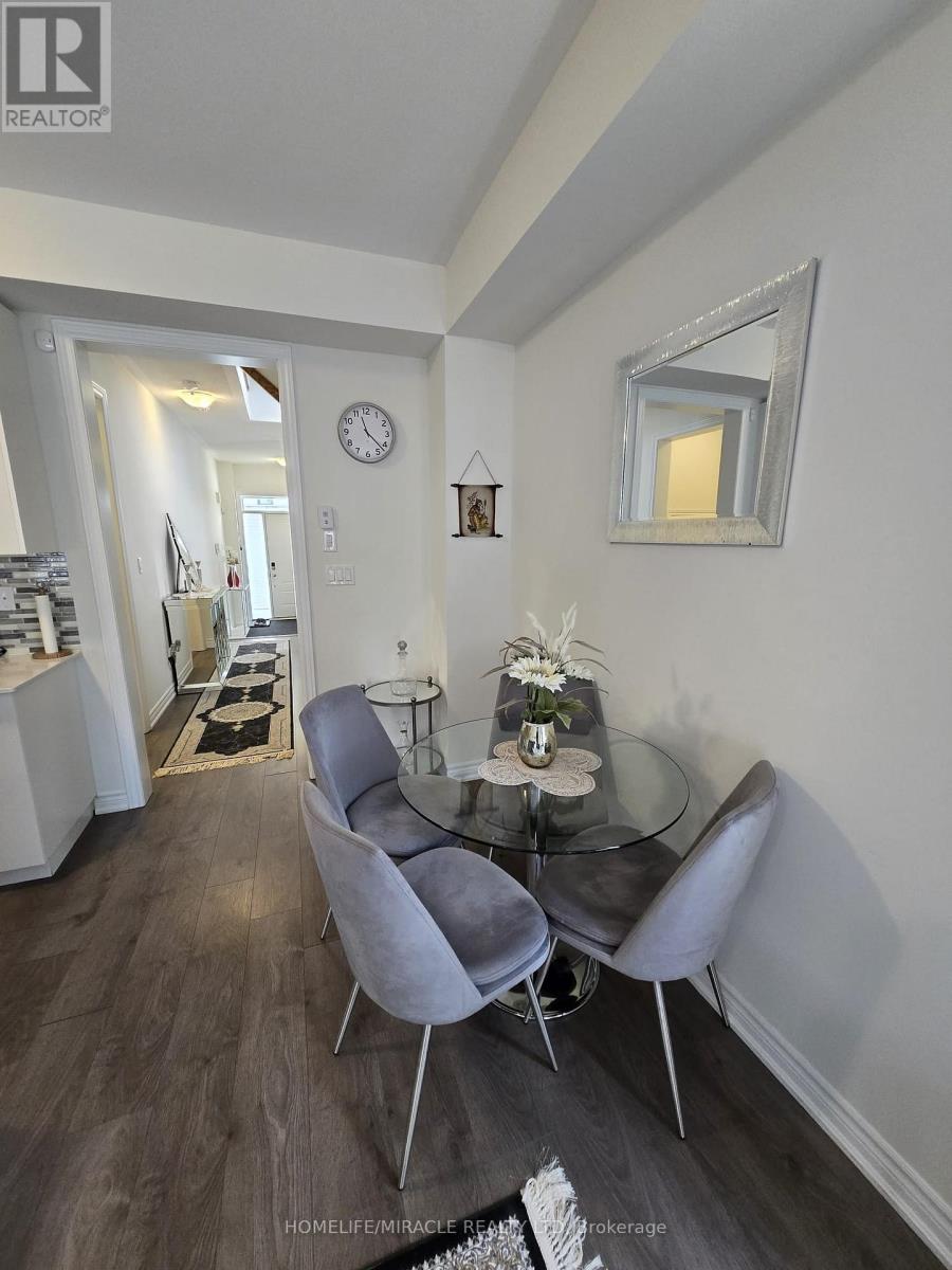 296 Okanagan Path, Oshawa, Ontario  L1H 0A7 - Photo 9 - E12930564