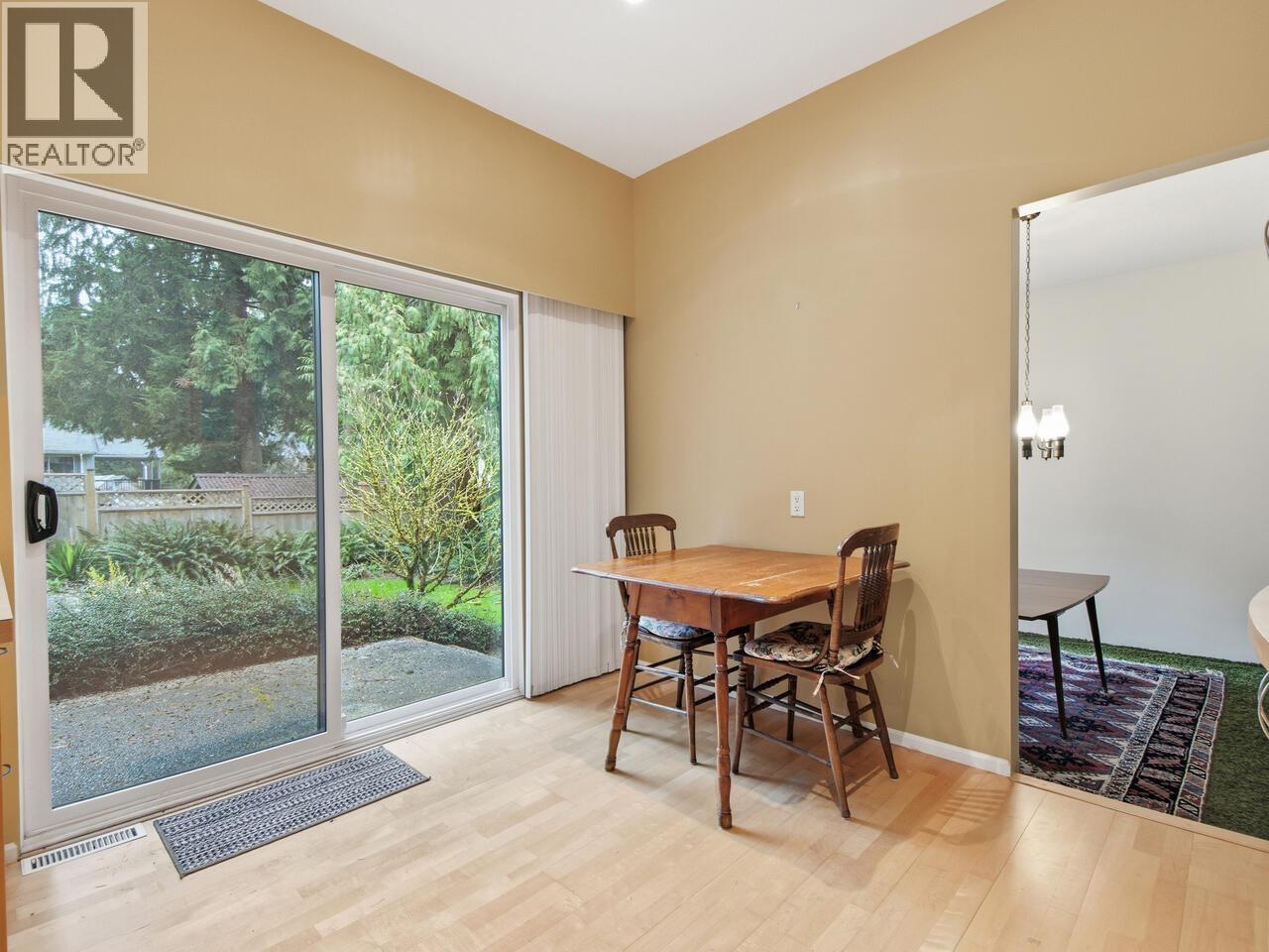 533 Ascot Street, Coquitlam, British Columbia  V3J 6H5 - Photo 6 - R3104386