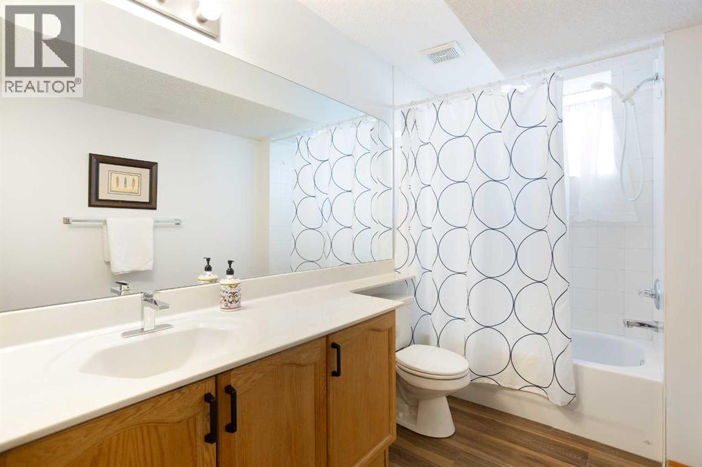 26 Cresthaven View Sw, Calgary, Alberta  T3B 5Y2 - Photo 41 - A2271425