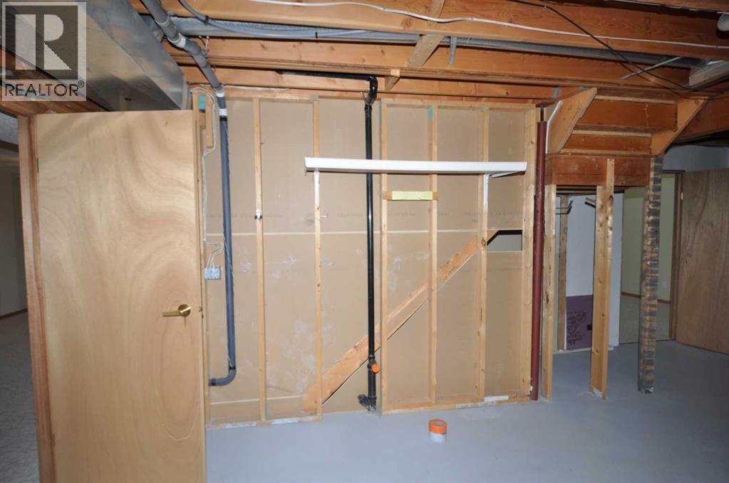 16 Edenwold Green NW, Calgary, Alberta  T3A 5B8 - Photo 21 - A2273205