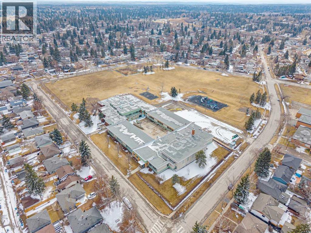 40 Henefer Road SW, Calgary, Alberta  T2V 3B4 - Photo 36 - A2296635