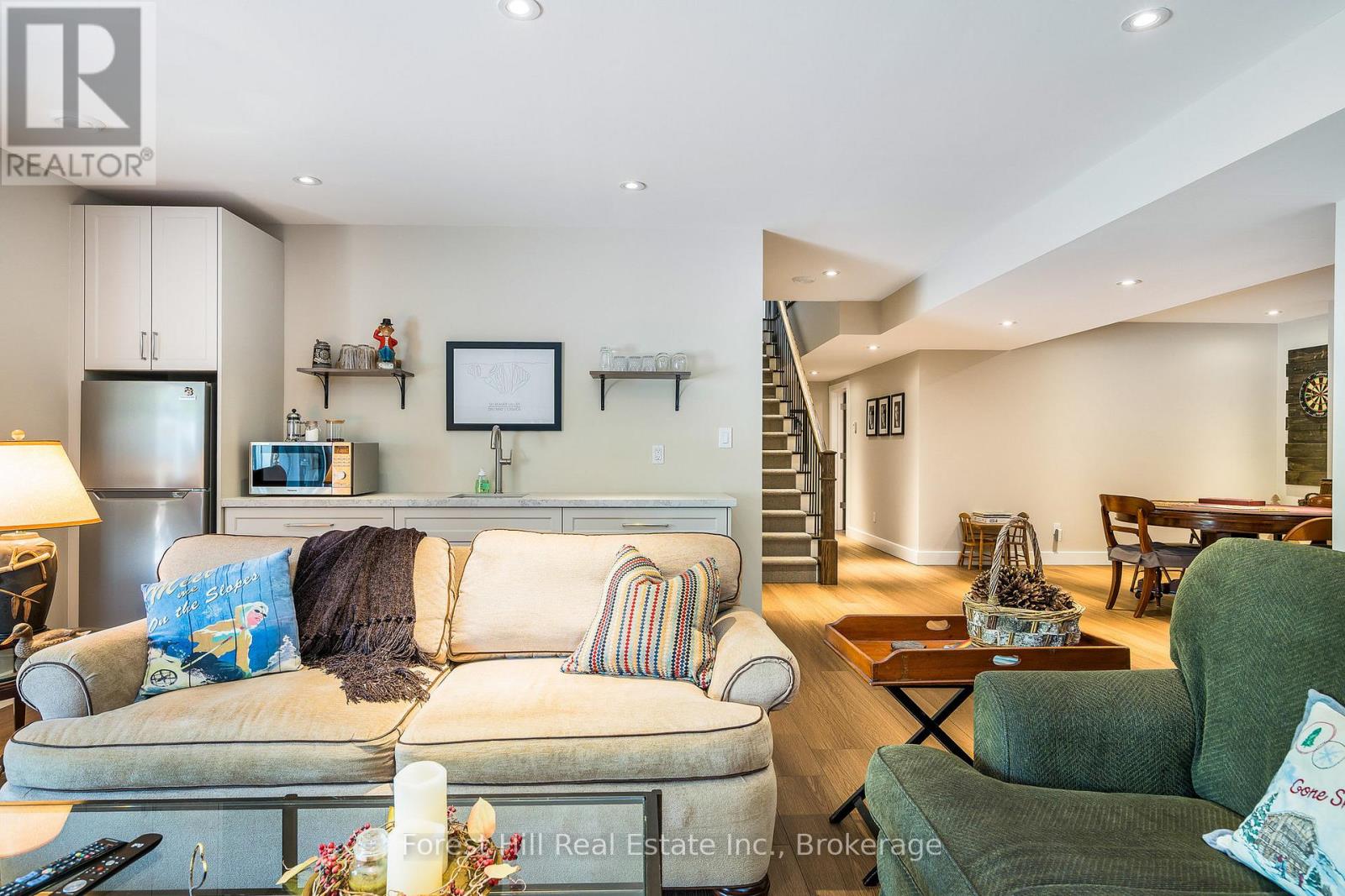 240 Lookout Drive, West Grey, Ontario  N0C 1H0 - Photo 37 - X12930556