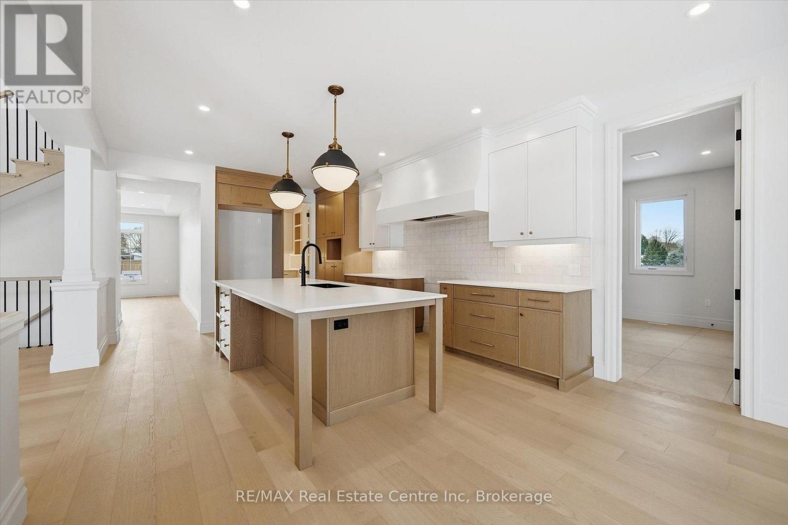 5 Prato Verde Lane, Hamilton, Ontario  N0B 2K0 - Photo 6 - X12930594