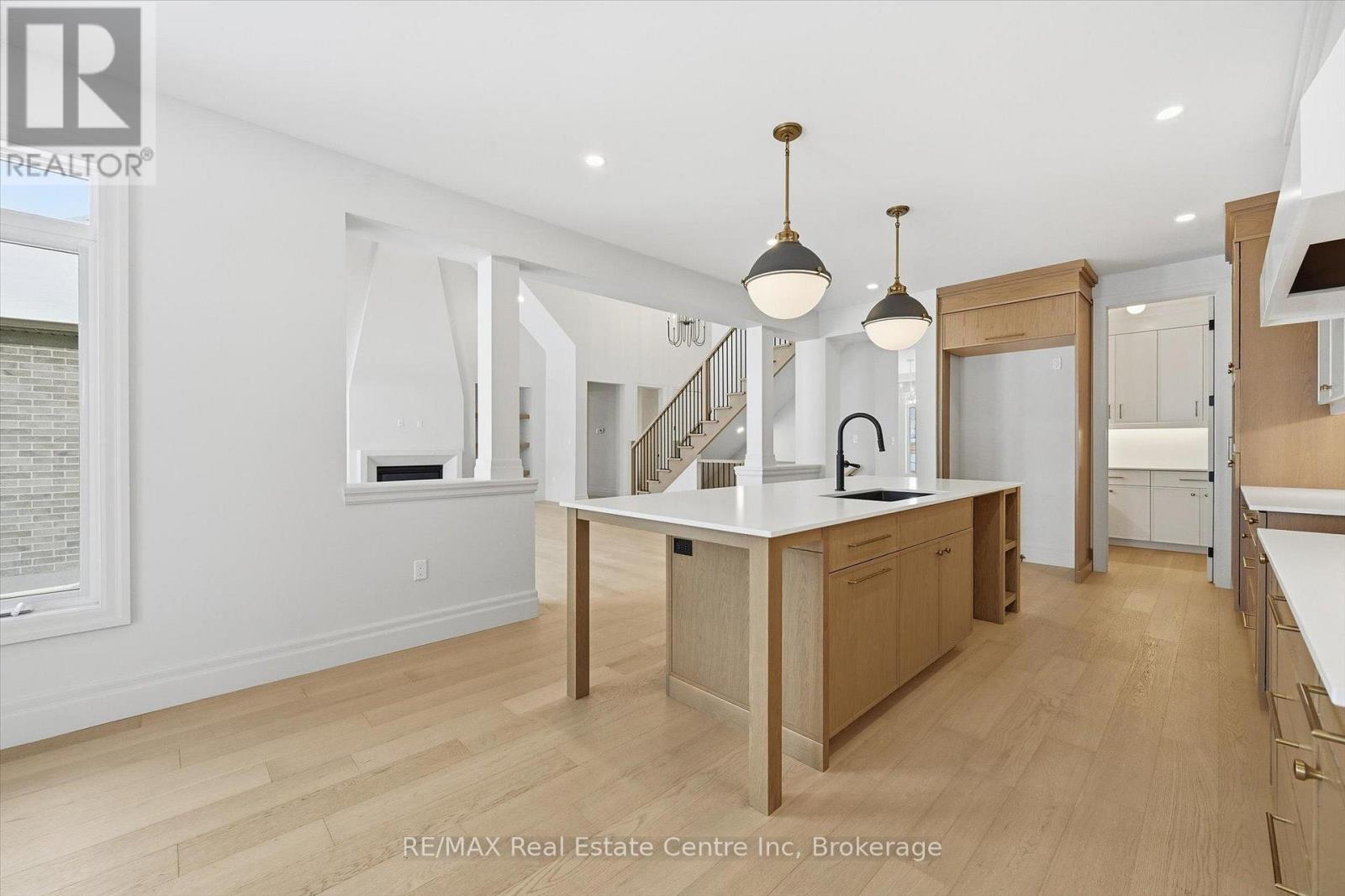 5 Prato Verde Lane, Hamilton, Ontario  N0B 2K0 - Photo 8 - X12930594