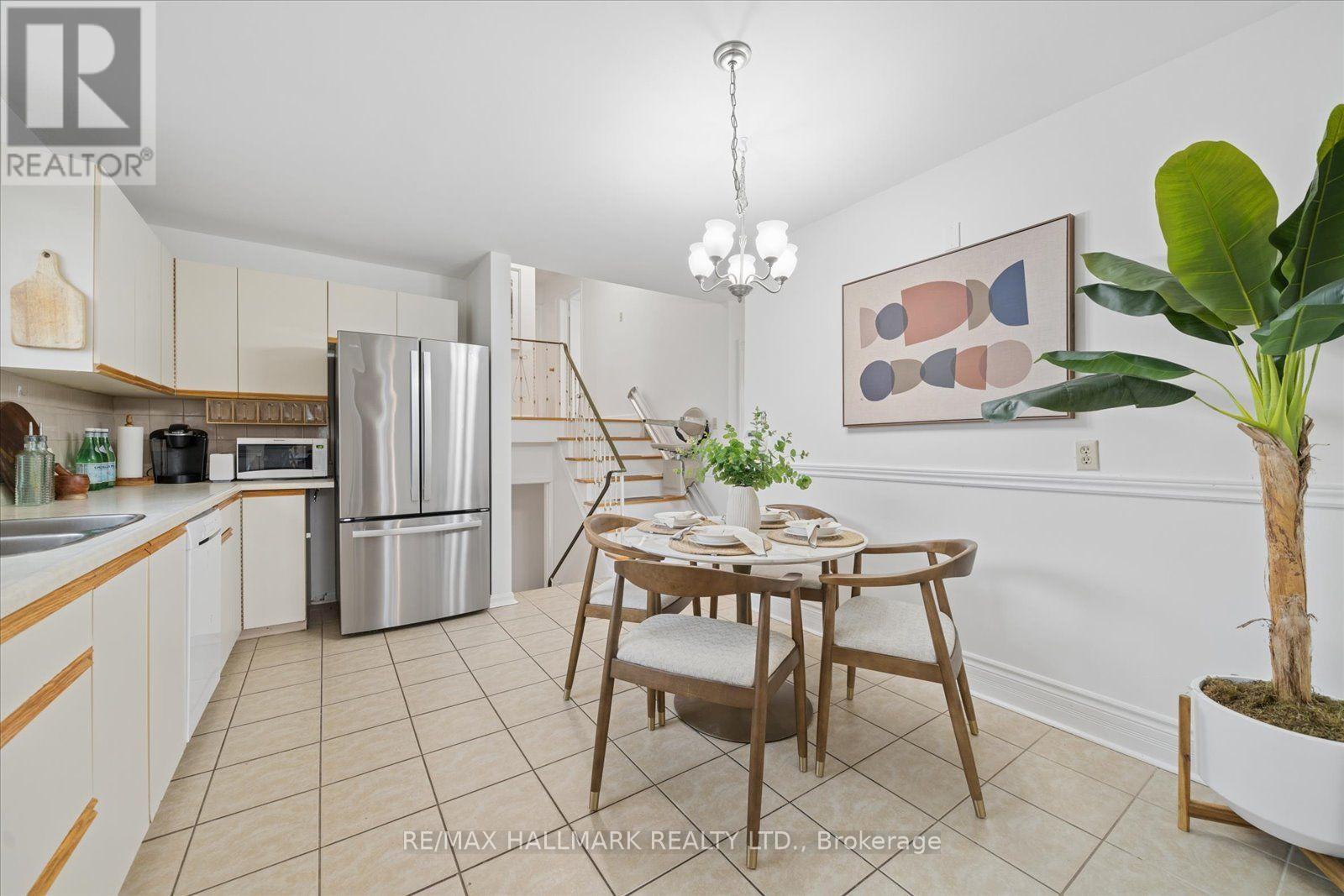 2 Valleycrest Avenue, Markham, Ontario  L3P 1H7 - Photo 15 - N12930502