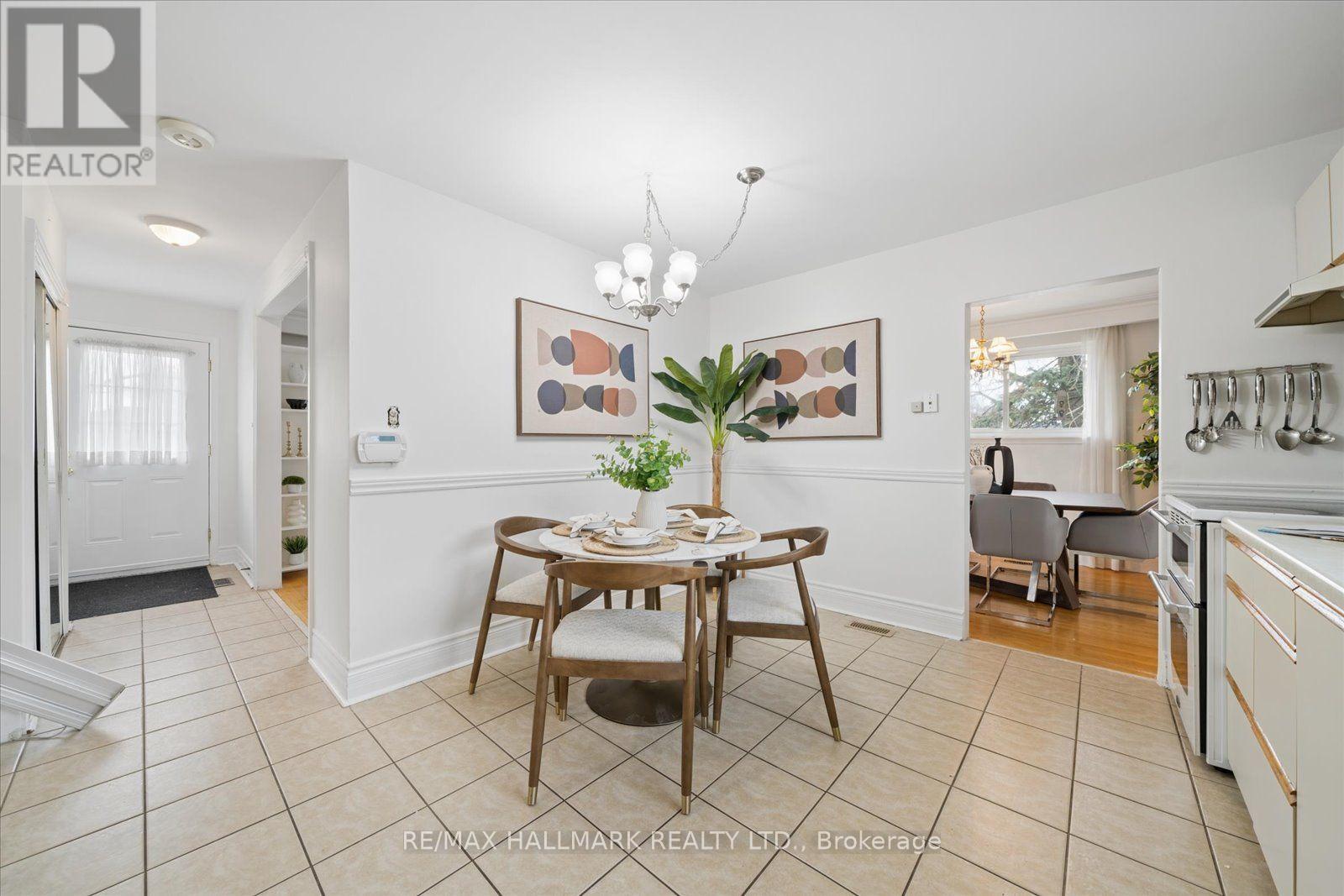 2 Valleycrest Avenue, Markham, Ontario  L3P 1H7 - Photo 17 - N12930502