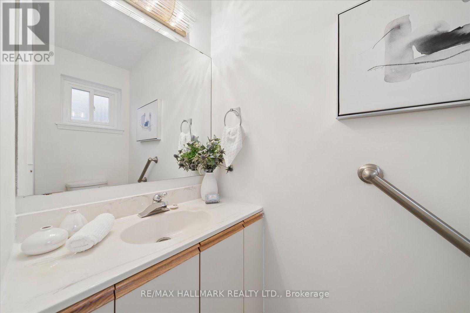 2 Valleycrest Avenue, Markham, Ontario  L3P 1H7 - Photo 20 - N12930502