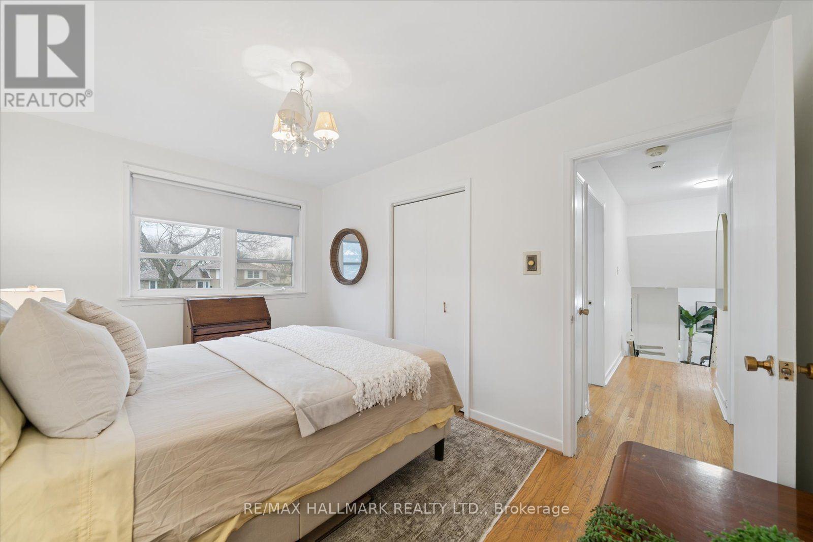 2 Valleycrest Avenue, Markham, Ontario  L3P 1H7 - Photo 27 - N12930502