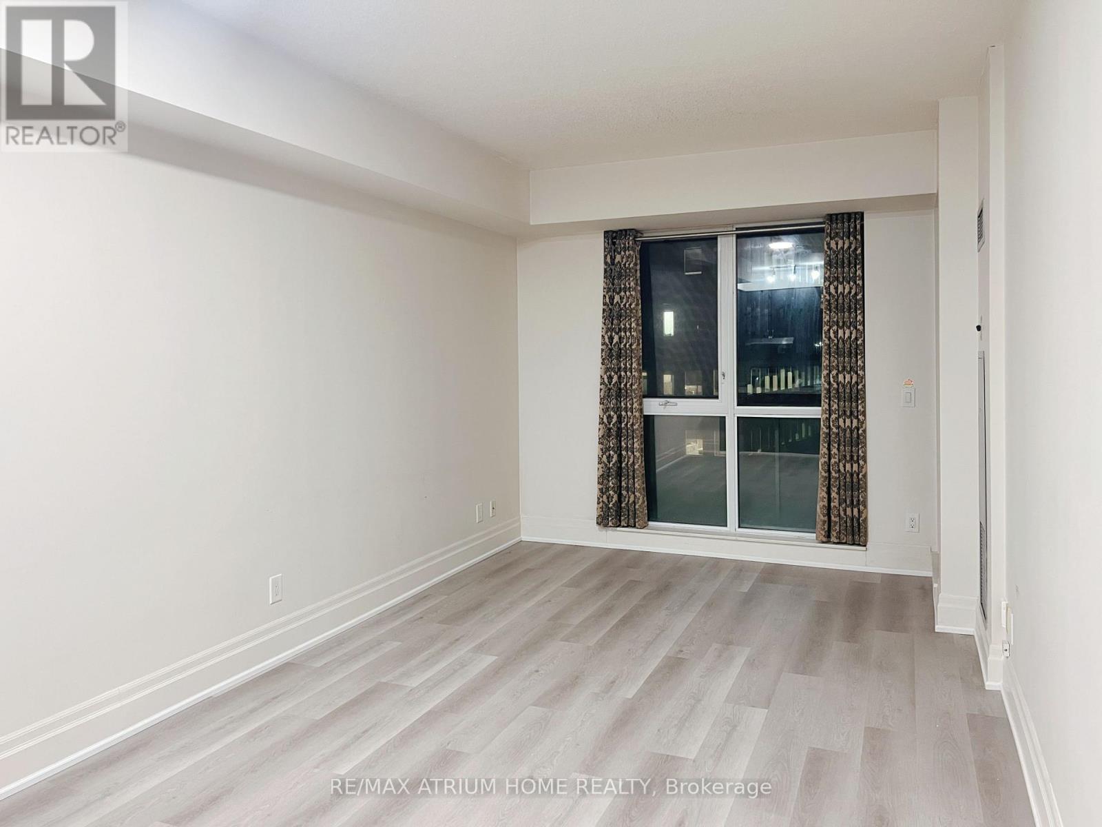 307 - 1 Upper Duke Crescent, Markham (Unionville), Ontario  L6G 0B6 - Photo 4 - N12930540