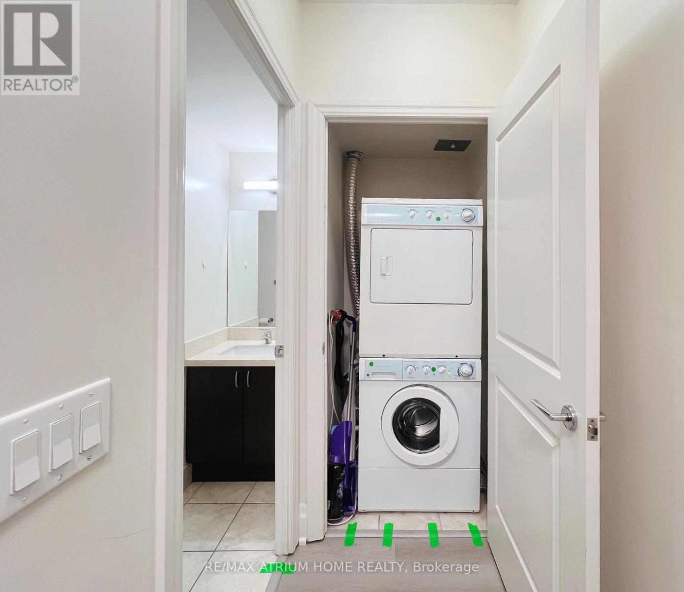 307 - 1 Upper Duke Crescent, Markham (Unionville), Ontario  L6G 0B6 - Photo 7 - N12930540