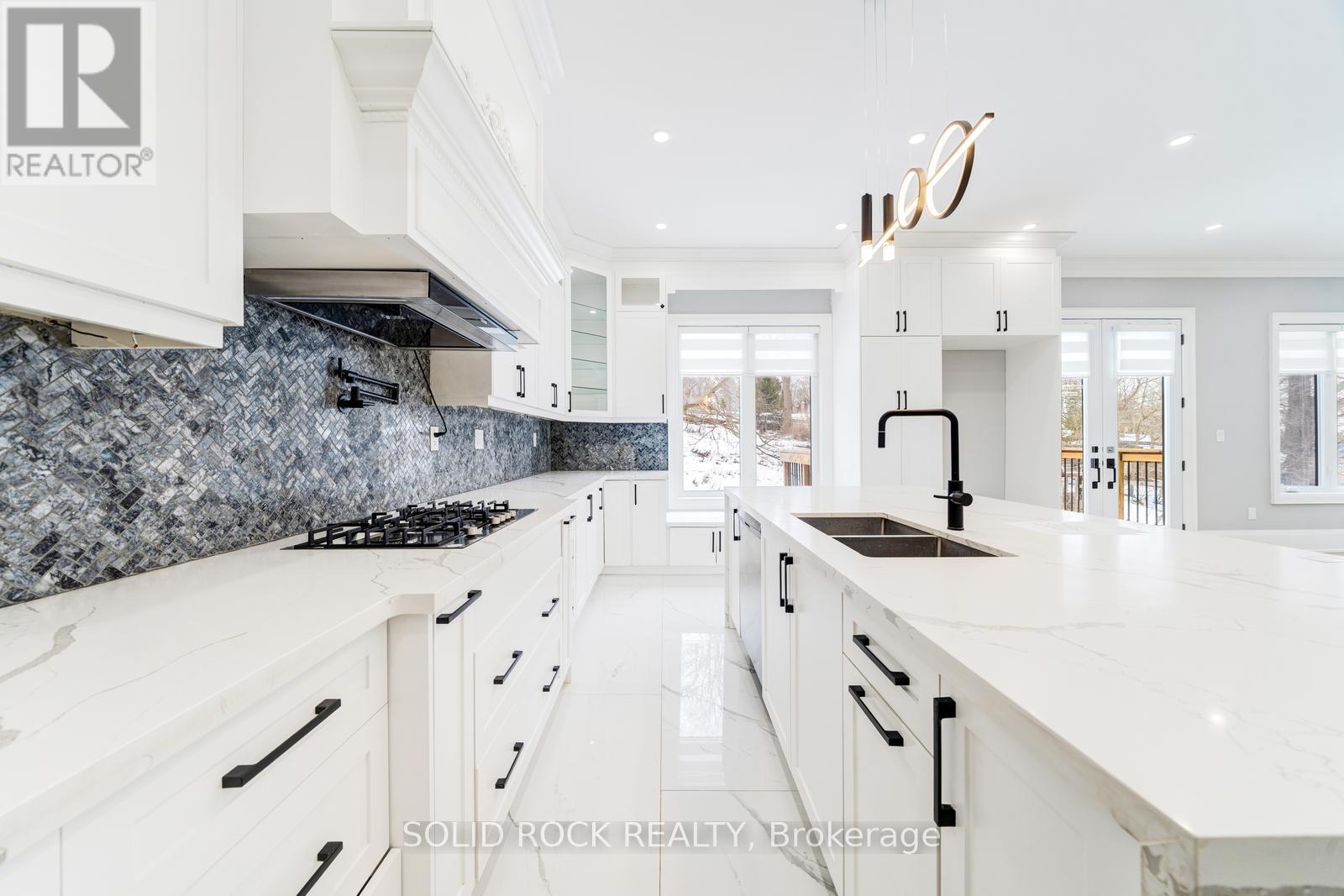 367 Penn Avenue, Newmarket, Ontario  L3Y 2S7 - Photo 14 - N12930552