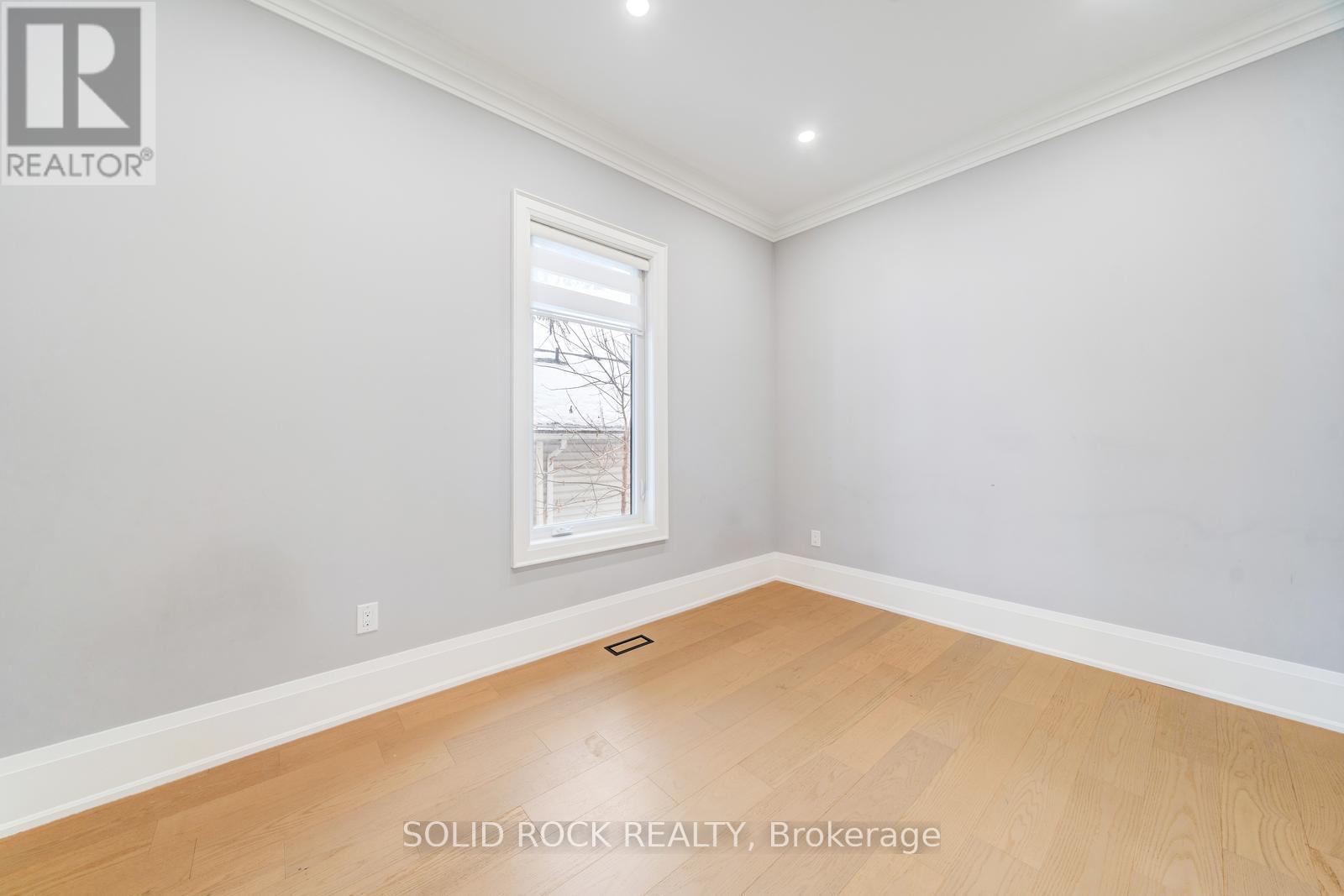 367 Penn Avenue, Newmarket, Ontario  L3Y 2S7 - Photo 19 - N12930552