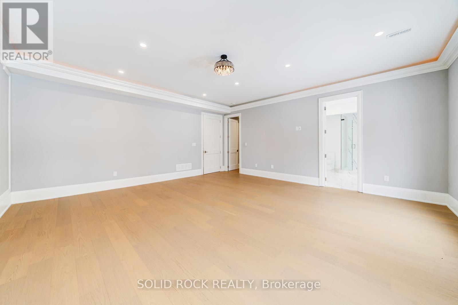 367 Penn Avenue, Newmarket, Ontario  L3Y 2S7 - Photo 35 - N12930552