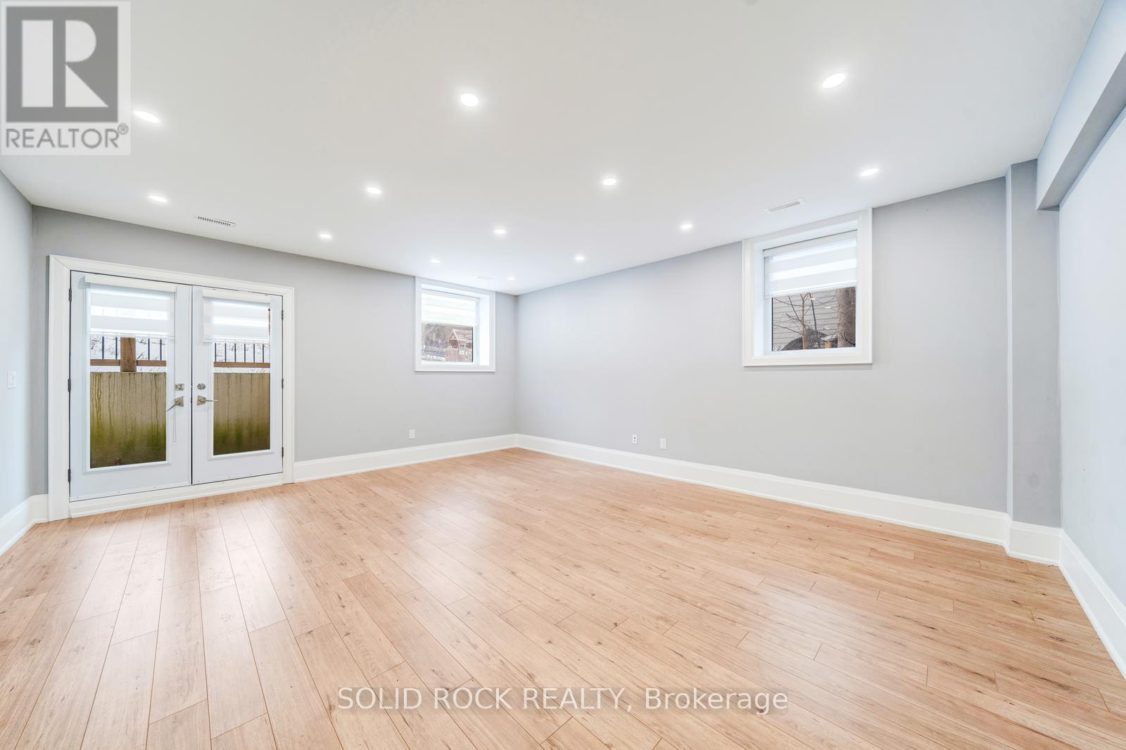 367 Penn Avenue, Newmarket, Ontario  L3Y 2S7 - Photo 42 - N12930552