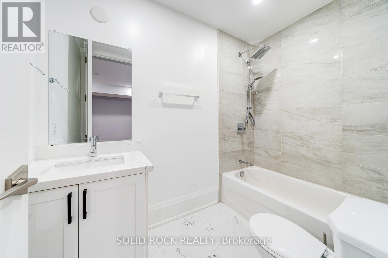 367 Penn Avenue, Newmarket, Ontario  L3Y 2S7 - Photo 48 - N12930552