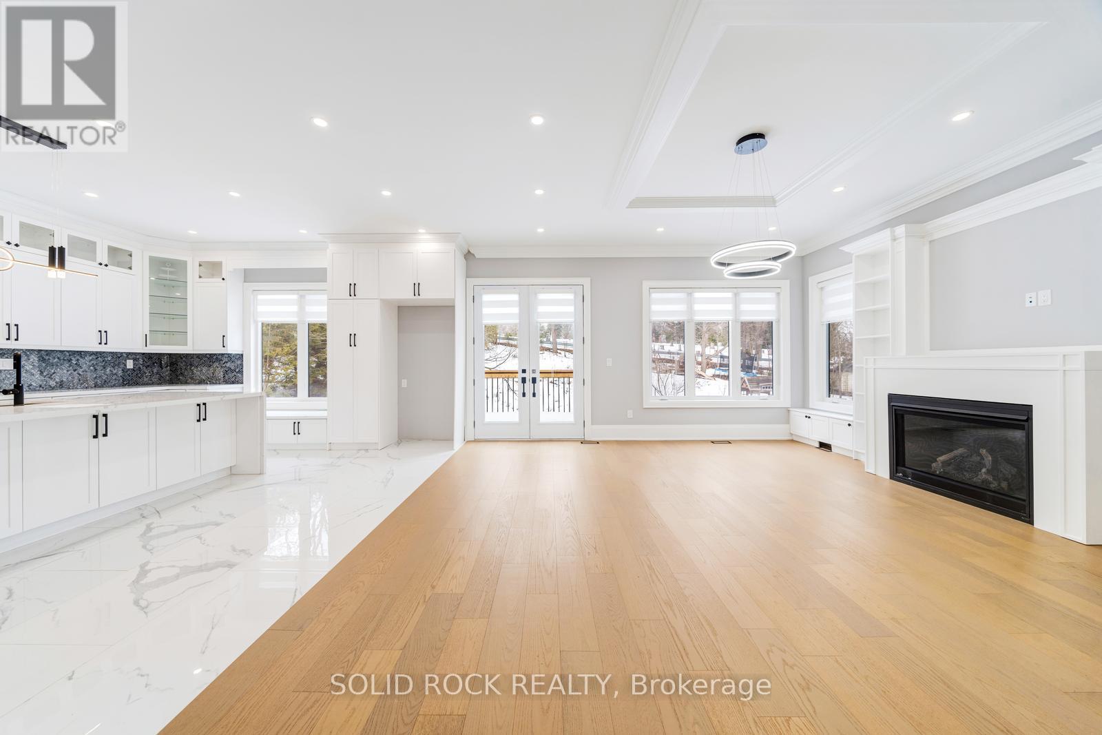 367 Penn Avenue, Newmarket, Ontario  L3Y 2S7 - Photo 5 - N12930552