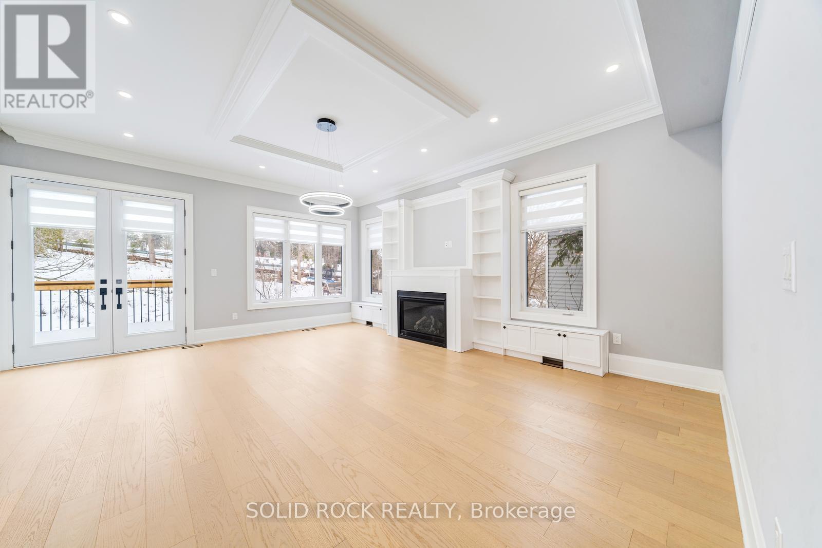 367 Penn Avenue, Newmarket, Ontario  L3Y 2S7 - Photo 6 - N12930552