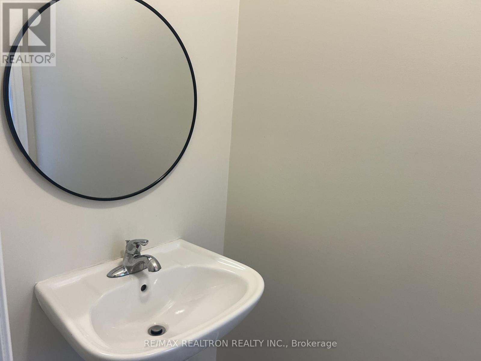 26 Mac Campbell Way, Bradford West Gwillimbury, Ontario  L3Z 4M7 - Photo 12 - N12930588