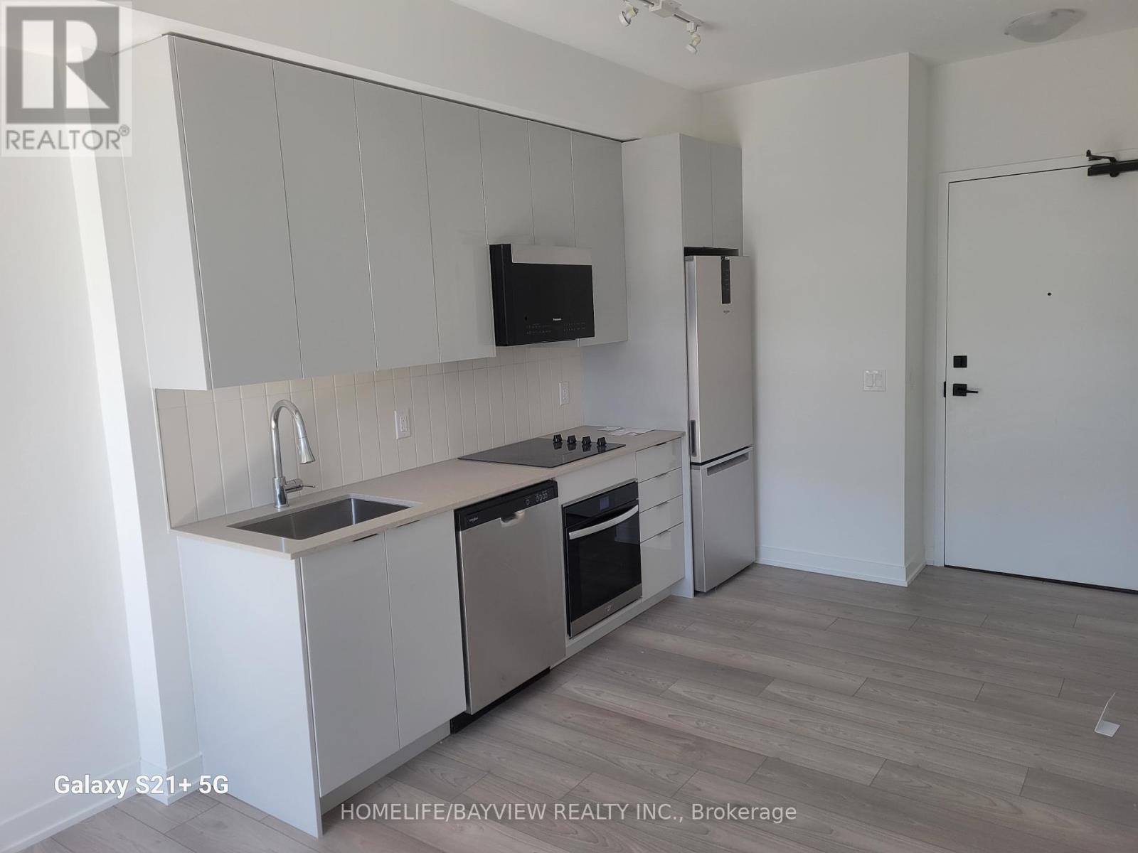 2019 - 10 Abeja Street, Vaughan, Ontario  L4K 0R4 - Photo 4 - N12930590