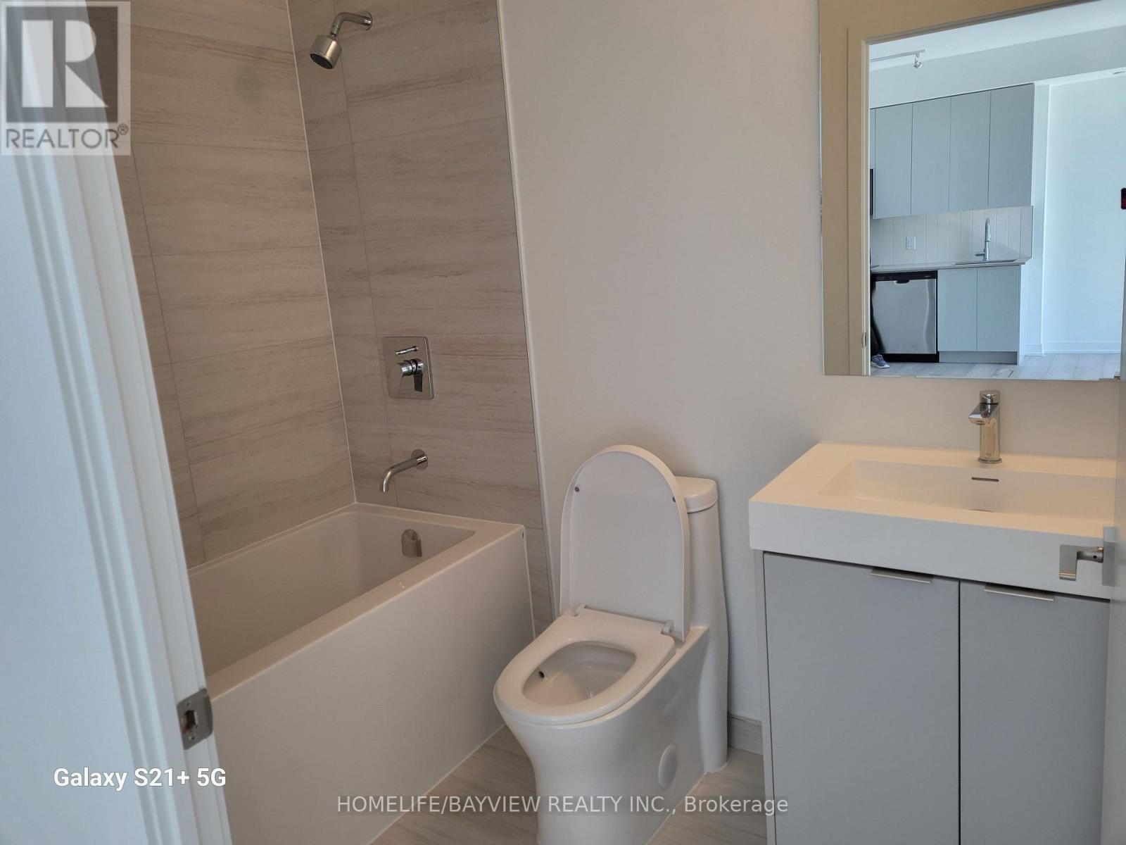 2019 - 10 Abeja Street, Vaughan, Ontario  L4K 0R4 - Photo 5 - N12930590