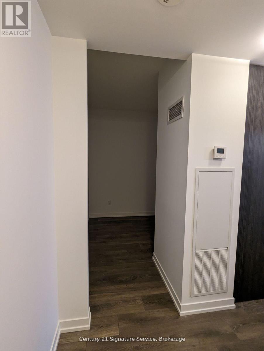 1503 - 2520 Eglinton Avenue W, Mississauga, Ontario  L5M 0Z5 - Photo 6 - W12930512