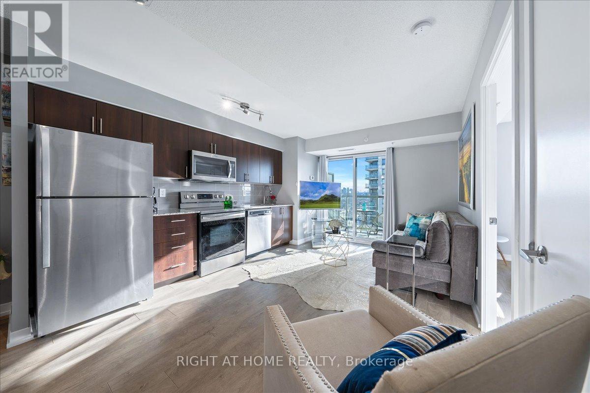 1312 - 1420 Dupont Street, Toronto, Ontario  M6H 0C2 - Photo 10 - W12930526