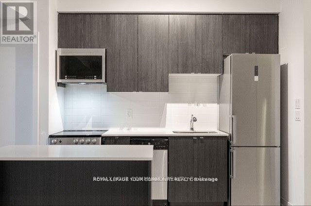 209 - 2433 Dufferin Street, Toronto, Ontario  M6E 0B4 - Photo 6 - W12930528