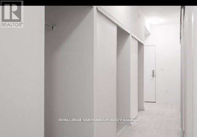 209 - 2433 Dufferin Street, Toronto, Ontario  M6E 0B4 - Photo 9 - W12930528