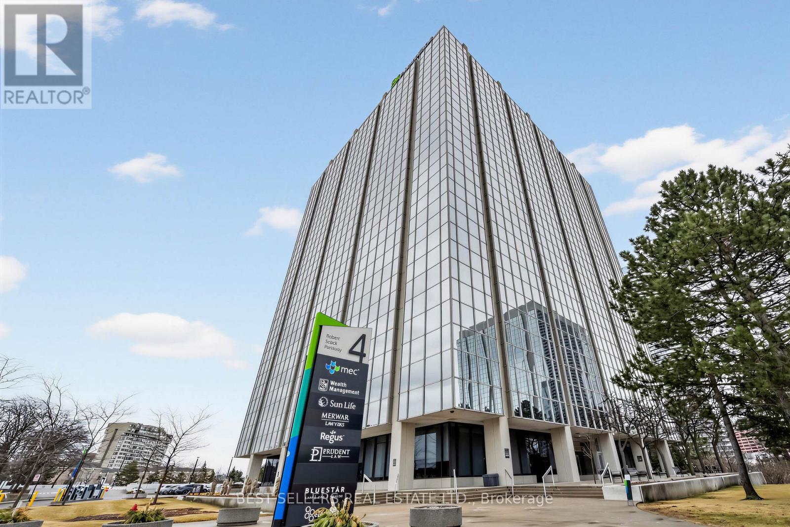 150 - 4 Robert Speck Parkway, Mississauga, Ontario  L4Z 1S1 - Photo 4 - W12930534