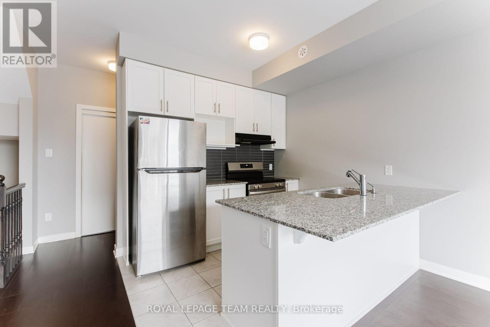 622 Mishi Private, Ottawa, Ontario  K1K 5C5 - Photo 8 - X12743836