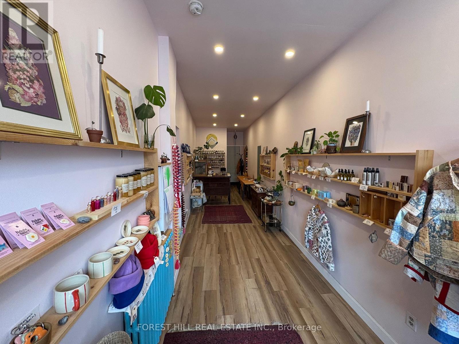 B - 193 OTTAWA STREET N Hamilton (Crown Point), ON L8H 3Z4