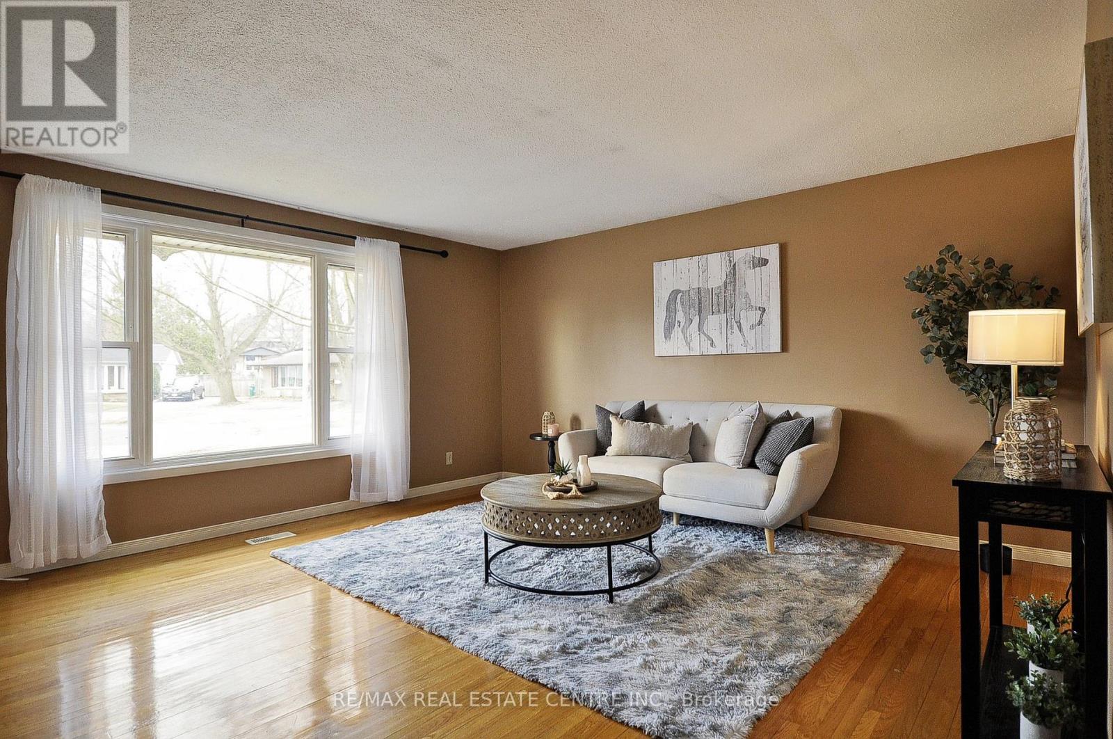 213 Park Avenue, Cambridge, Ontario  N1S 2S5 - Photo 5 - X12930546