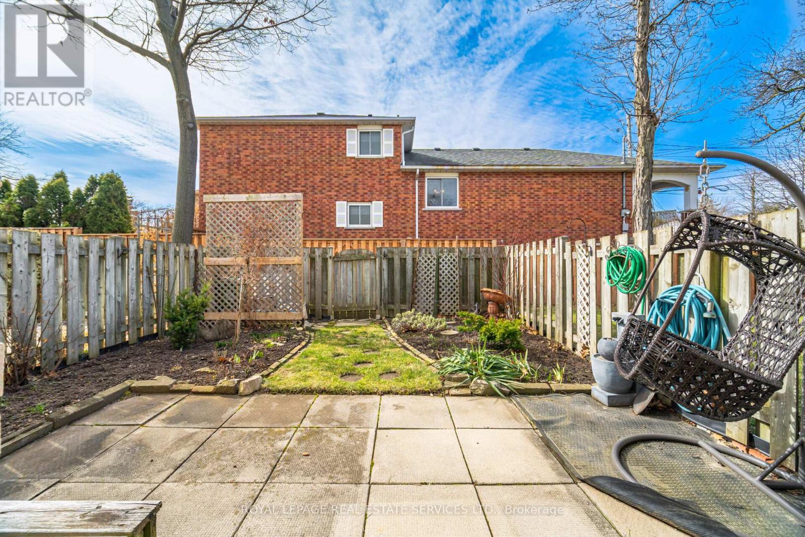 36 End-Unit - 300 Rexford Drive, Hamilton, Ontario  L8W 1P5 - Photo 42 - X12930596