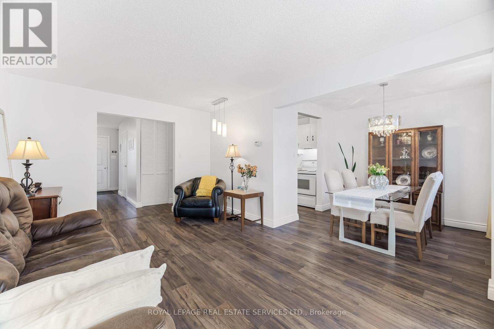 36 End-Unit - 300 Rexford Drive, Hamilton, Ontario  L8W 1P5 - Photo 6 - X12930596