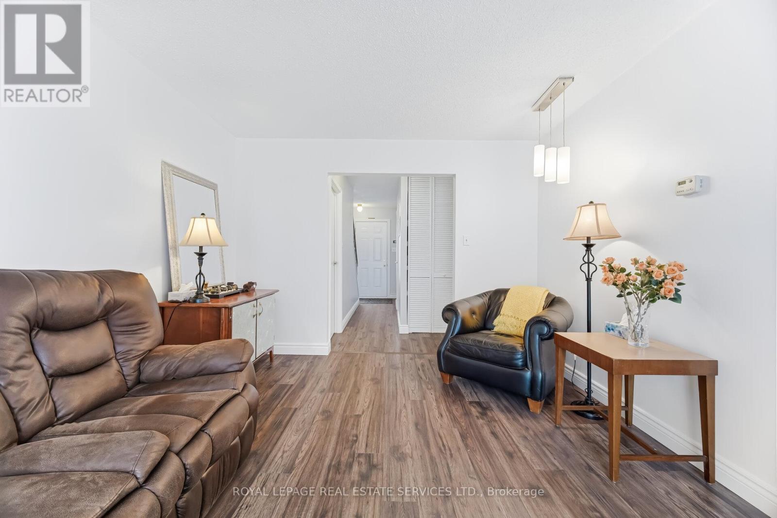 36 End-Unit - 300 Rexford Drive, Hamilton, Ontario  L8W 1P5 - Photo 9 - X12930596