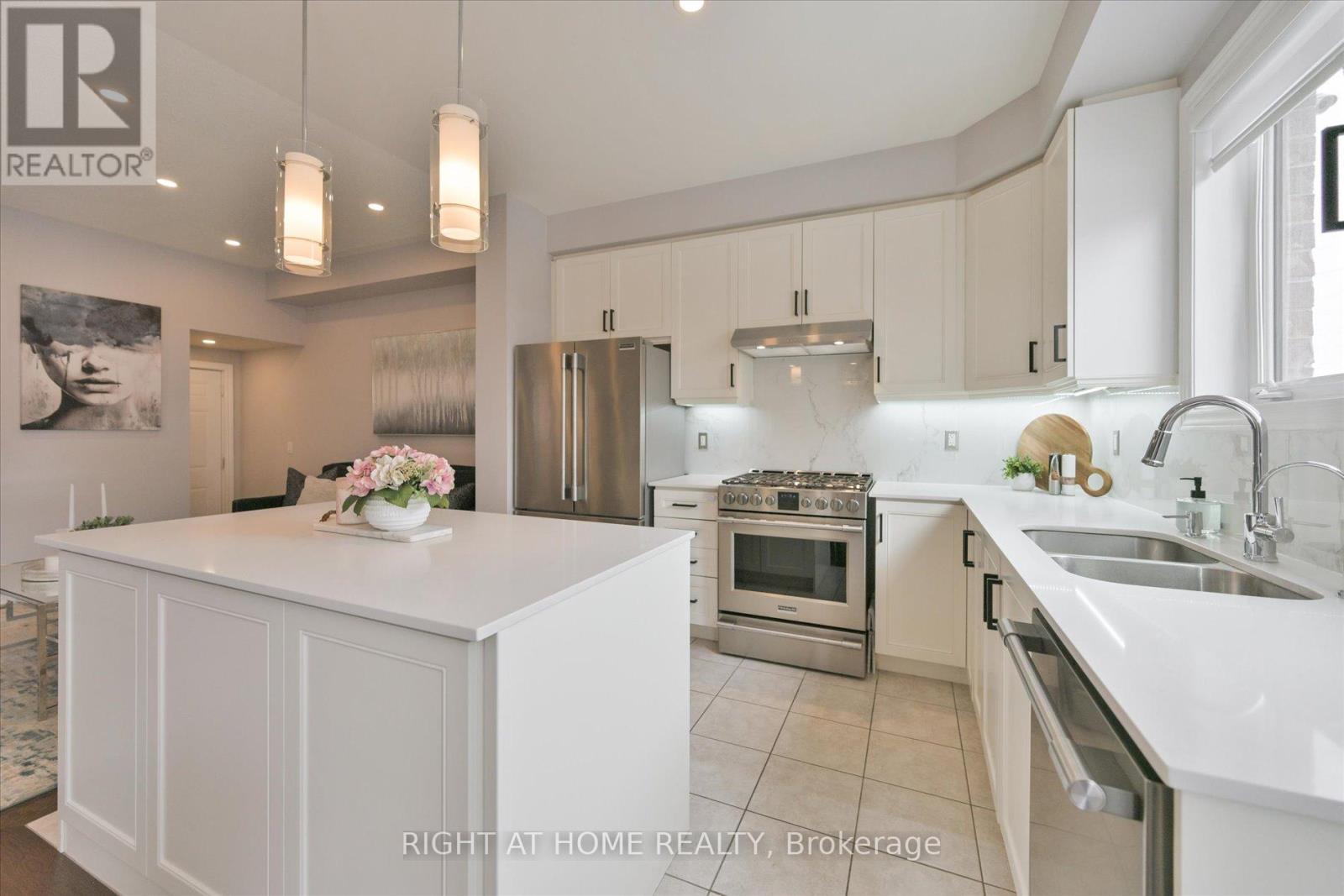 13 Morra Avenue, Caledon, Ontario  L7E 4K5 - Photo 13 - W12803484