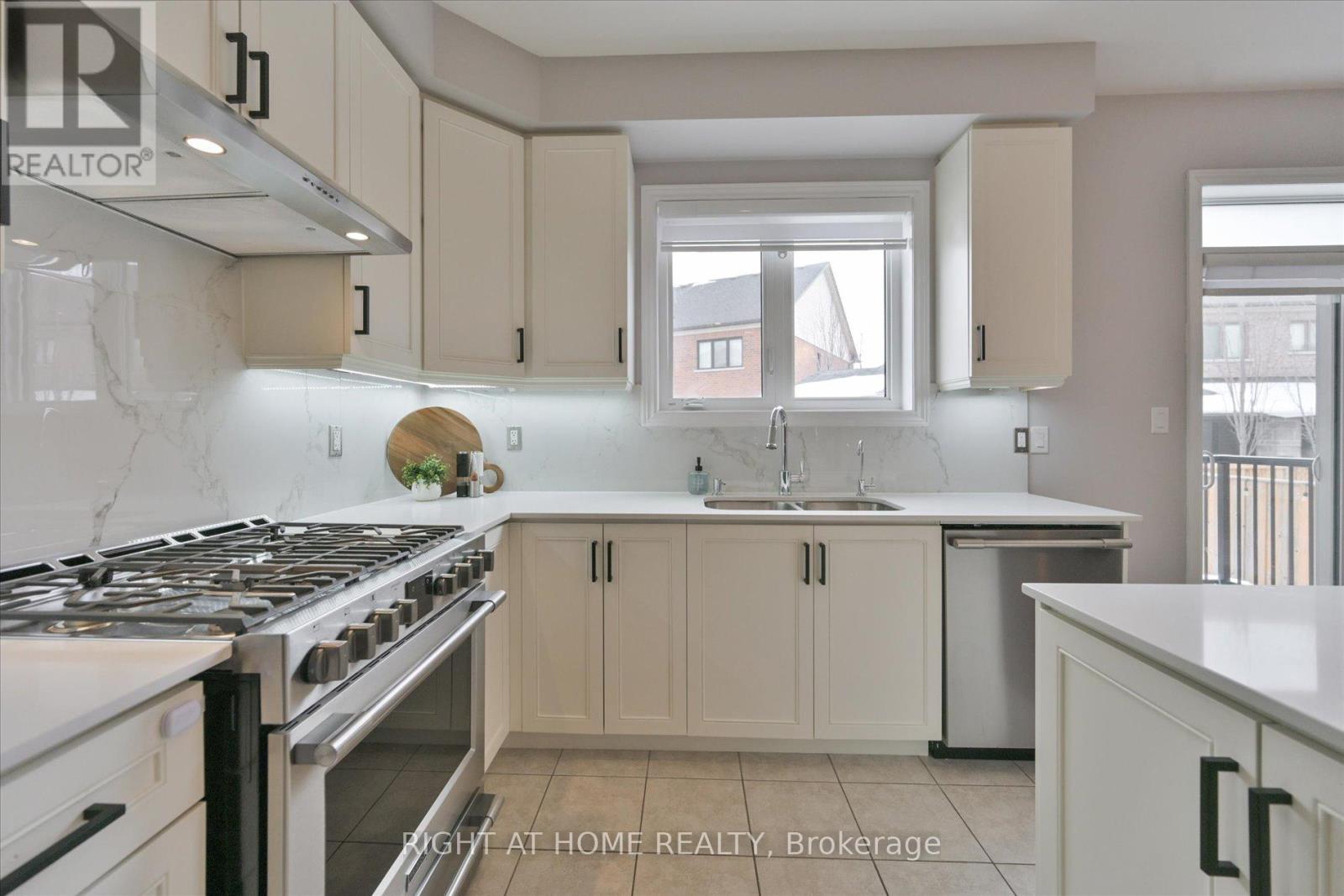 13 Morra Avenue, Caledon, Ontario  L7E 4K5 - Photo 15 - W12803484