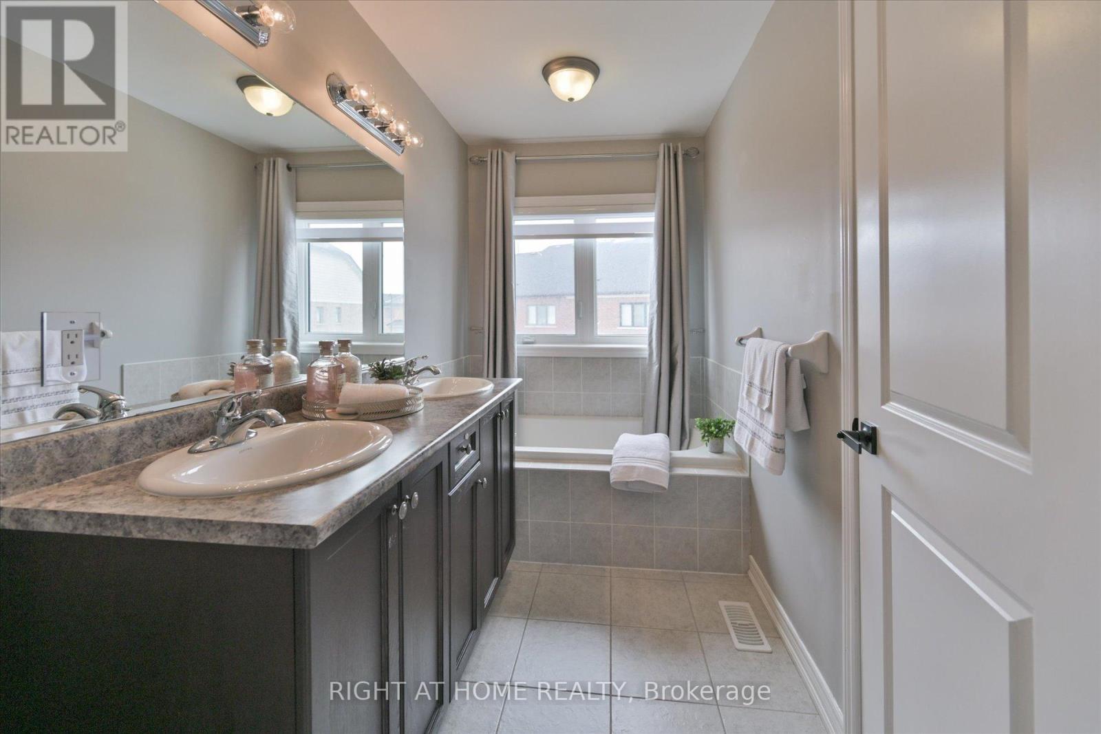 13 Morra Avenue, Caledon, Ontario  L7E 4K5 - Photo 28 - W12803484