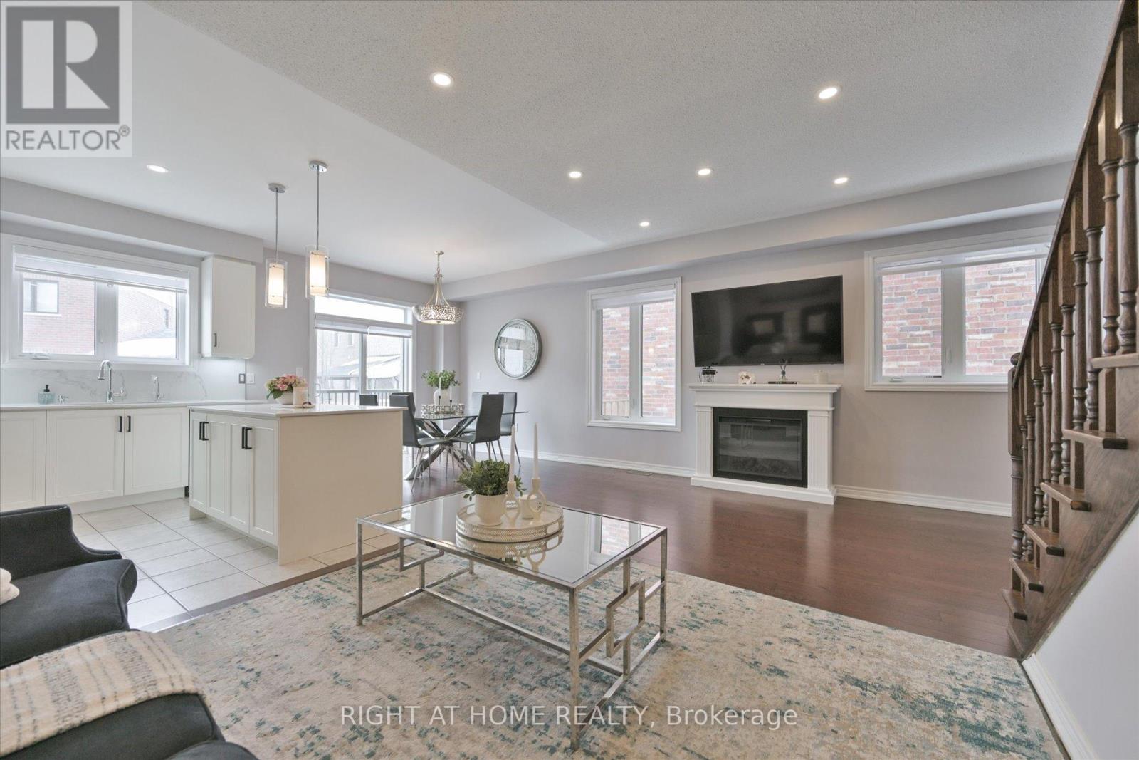 13 Morra Avenue, Caledon, Ontario  L7E 4K5 - Photo 9 - W12803484