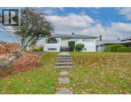 <div class="price">$2,280,000</div> 4619 Westlawn Drive, Burnaby<br><div style="margin-bottom:8px;"><small>Sutton Group-West Coast Realty</small></div><div class='bed_bath'>7 Bed | 3 Bath</div>