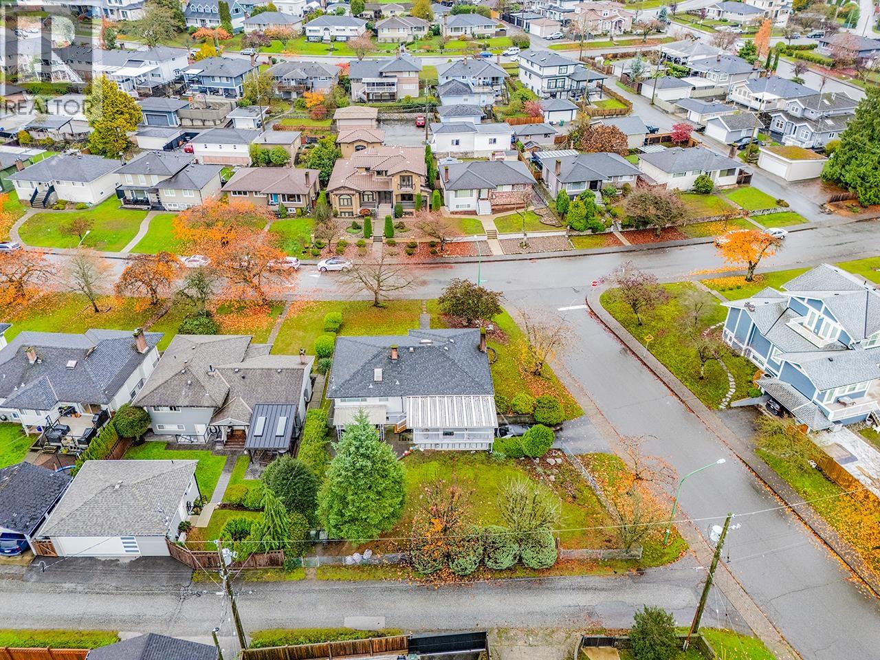 4619 Westlawn Drive, Burnaby, British Columbia  V5C 3R2 - Photo 6 - R3104304