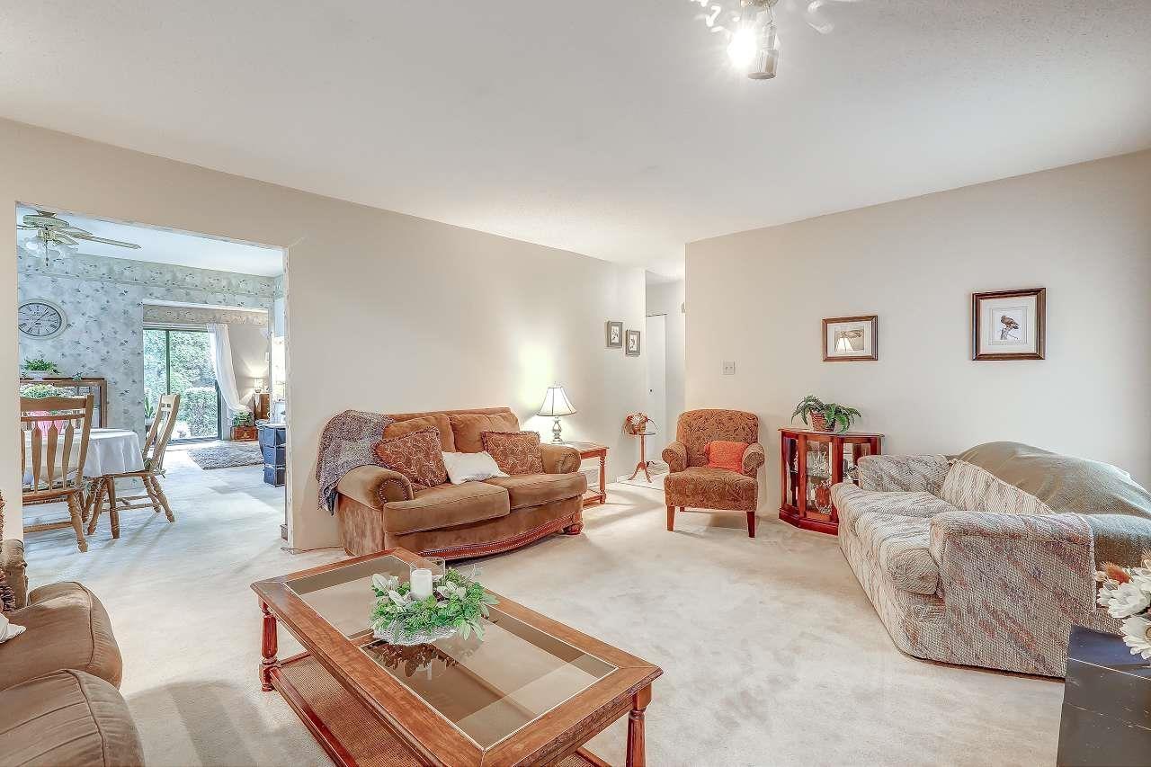 15584 98 Avenue, Surrey, British Columbia  V3R 7G5 - Photo 3 - R3104312