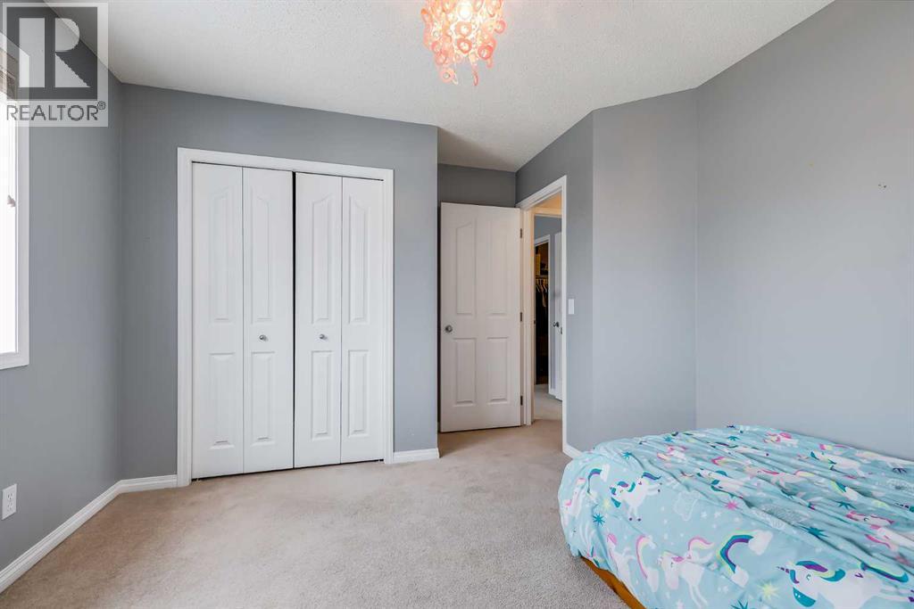 2 Everridge Villas Sw, Calgary, Alberta  T2Y 4Z1 - Photo 19 - A2294641