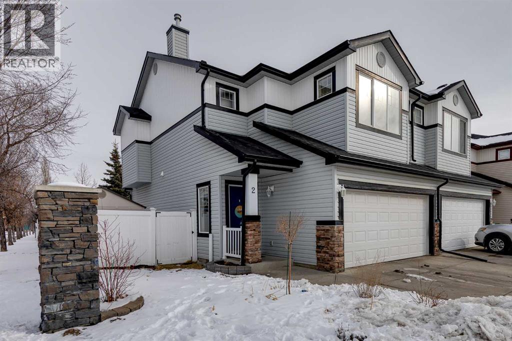 2 Everridge Villas SW, Calgary, Alberta